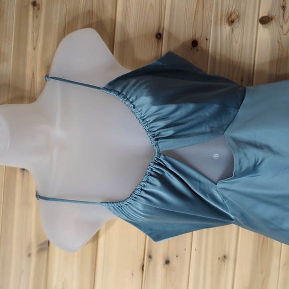 Petal & Pup Dress Womens Medium Blue Poppy Cutout Midi - Picture 2 of 10